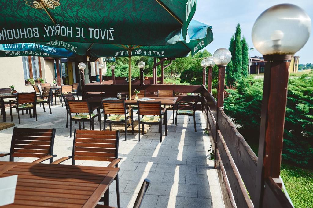 Restoran või mõni muu söögikoht majutusasutuses Motel Tošanovice