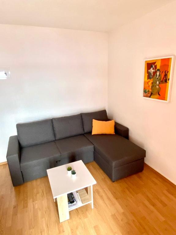 Posedenie v ubytovaní Apartment Bartol with Free Bikes and Great Local Food