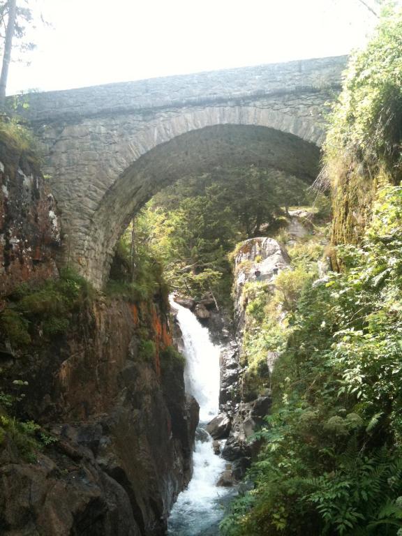 Au cœur des Pyrénées - parking gratuit - Studio Apartment