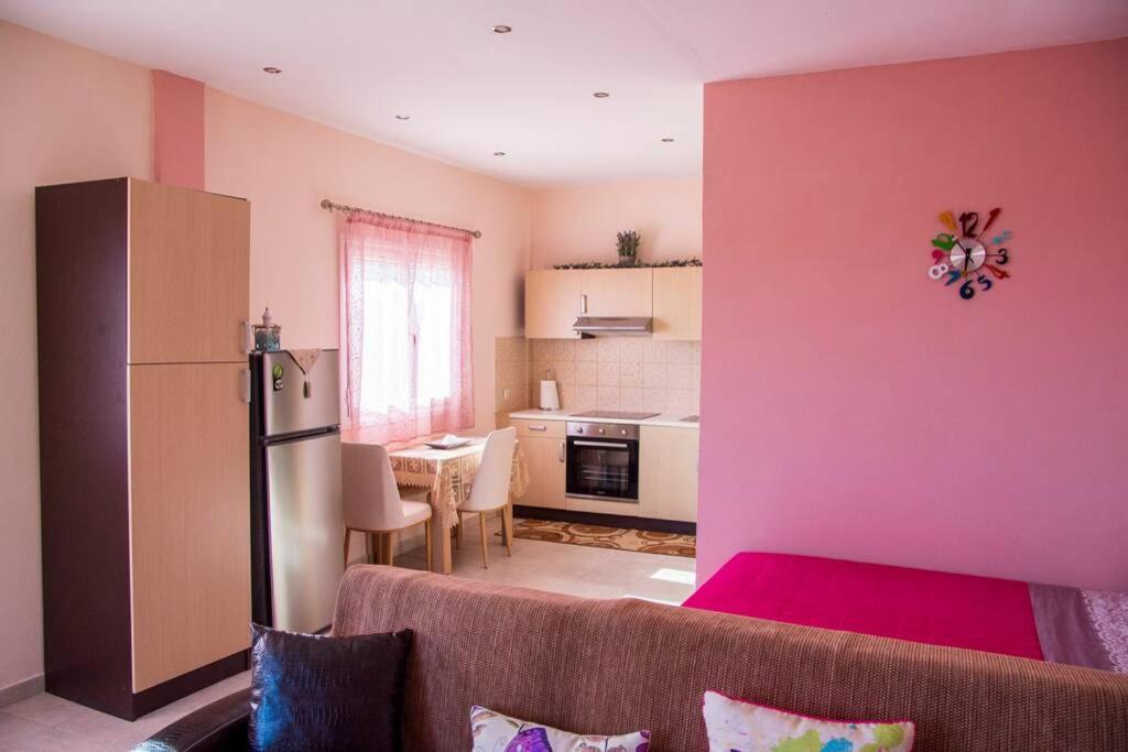 Efi's Home - Appartement D'une Chambre