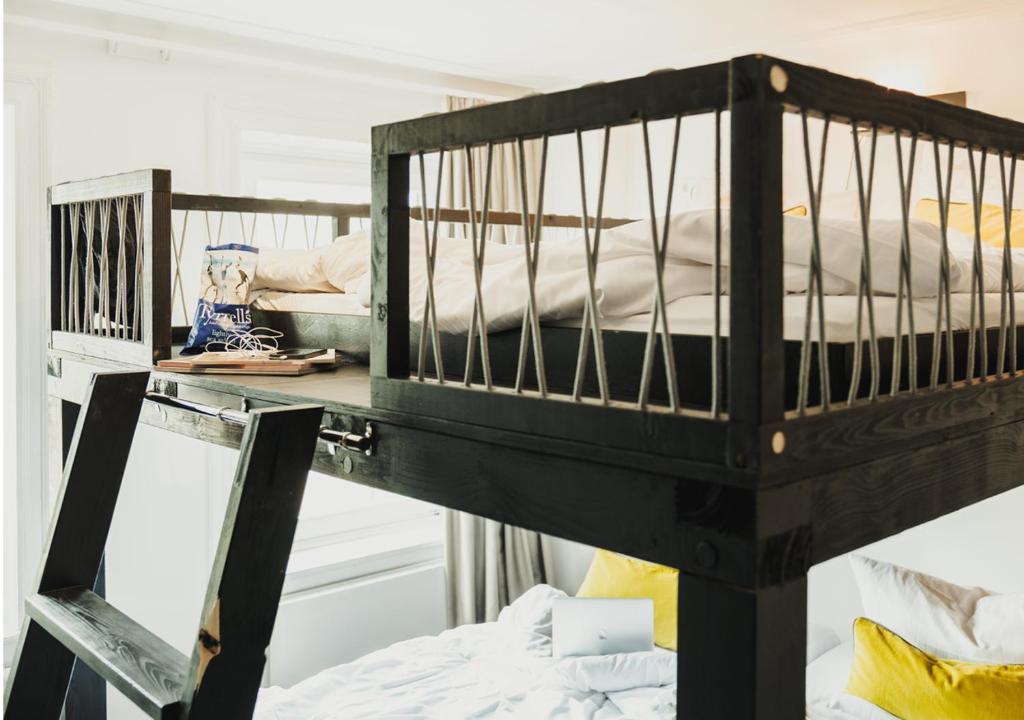 
Quadruple Room with Shared Bathroom
