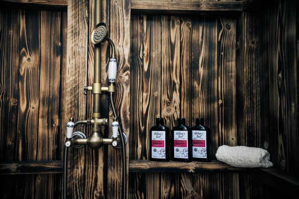 Foto sihtkohas Unhošť asuva majutusasutuse Glamping Nad Meandry galeriist