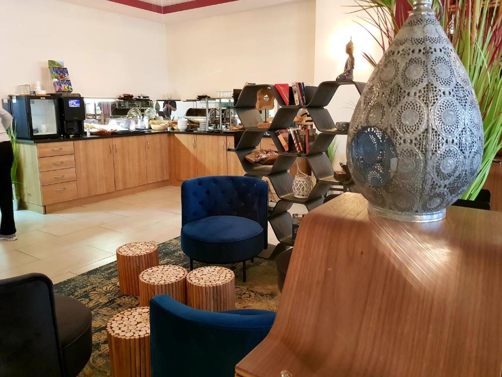 Posezení v ubytování Hotel Luise Mannheim - by SuperFly Hotels