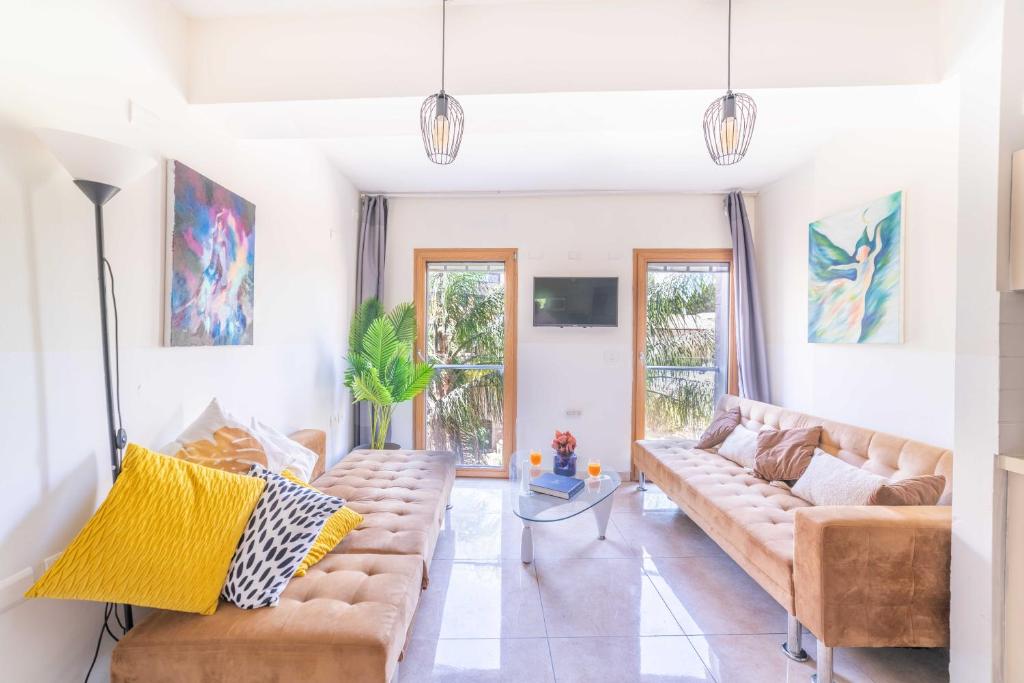 Art Apartment In Mamila - King David Residence - Apartment With Garden View
