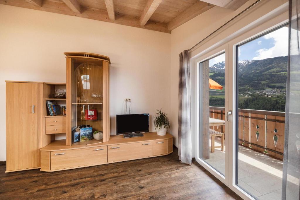 Nespecifikovaný výhled na hory nebo výhled na hory při pohledu z apartmánu