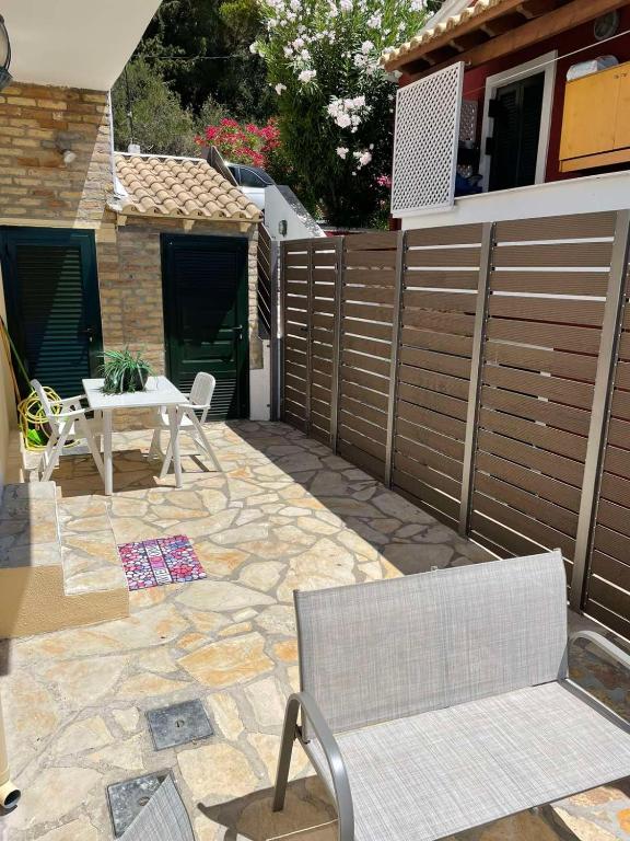 Balkón nebo terasa v ubytování Glyfada New Era Home 107 Menigos Resort Apartments