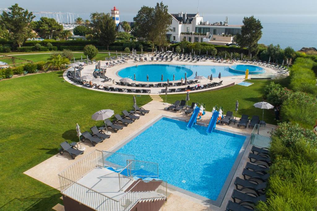 Bazén v ubytování Vila Gale Cascais nebo v jeho okolí