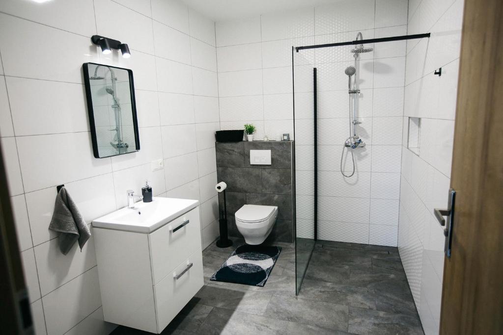 Kúpeľňa v ubytovaní Apartamenty Perła Orawy