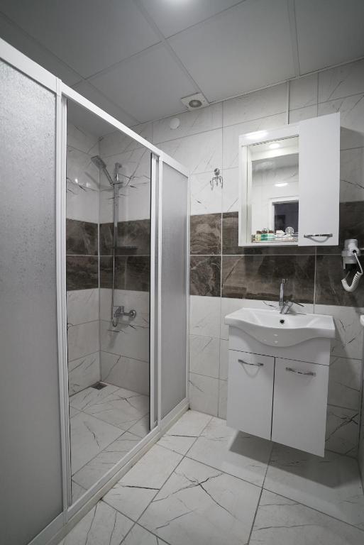 Epoch Stone House - 10