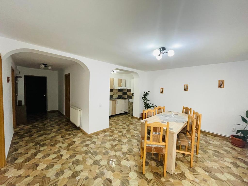 Apartament Bușteni - 两居室公寓