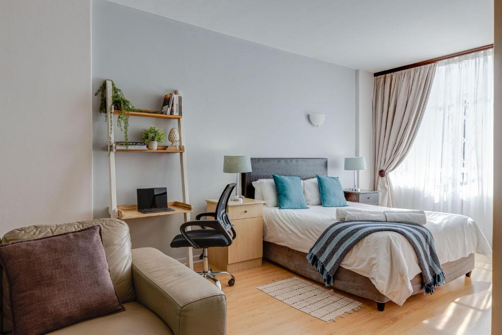 RAD STAYS - Illovo Mews 245 Oxford Road - Housity