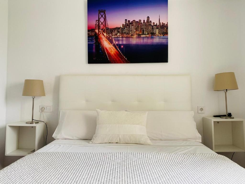 Posteľ alebo postele v izbe v ubytovaní Malagueta Beach Premium