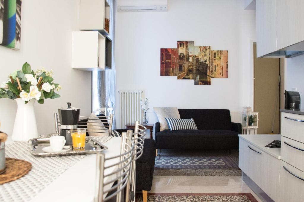 Kuchyňa alebo kuchynka v ubytovaní Biennale Apartments Venice
