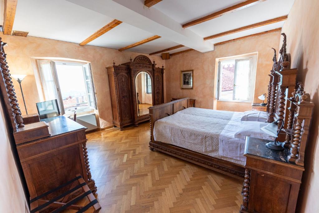 Fotografia z galérie ubytovania Albergo dell'Academia v destinácii Mondovì