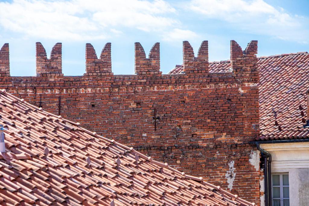 Fotografia z galérie ubytovania Albergo dell'Academia v destinácii Mondovì