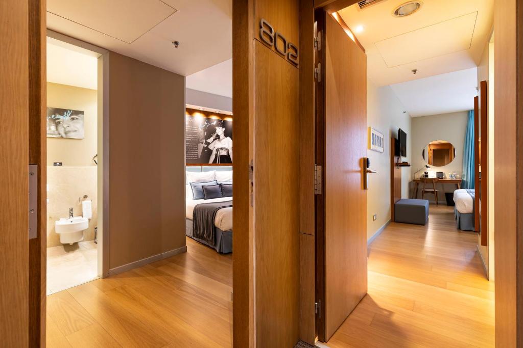 Hotel Zinema7 - Resim 21