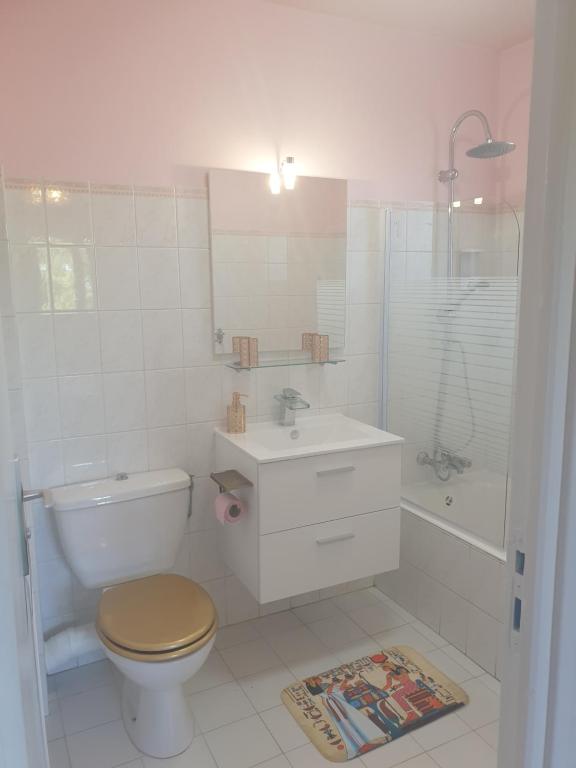 Koupelna v ubytování Horus Hôtel