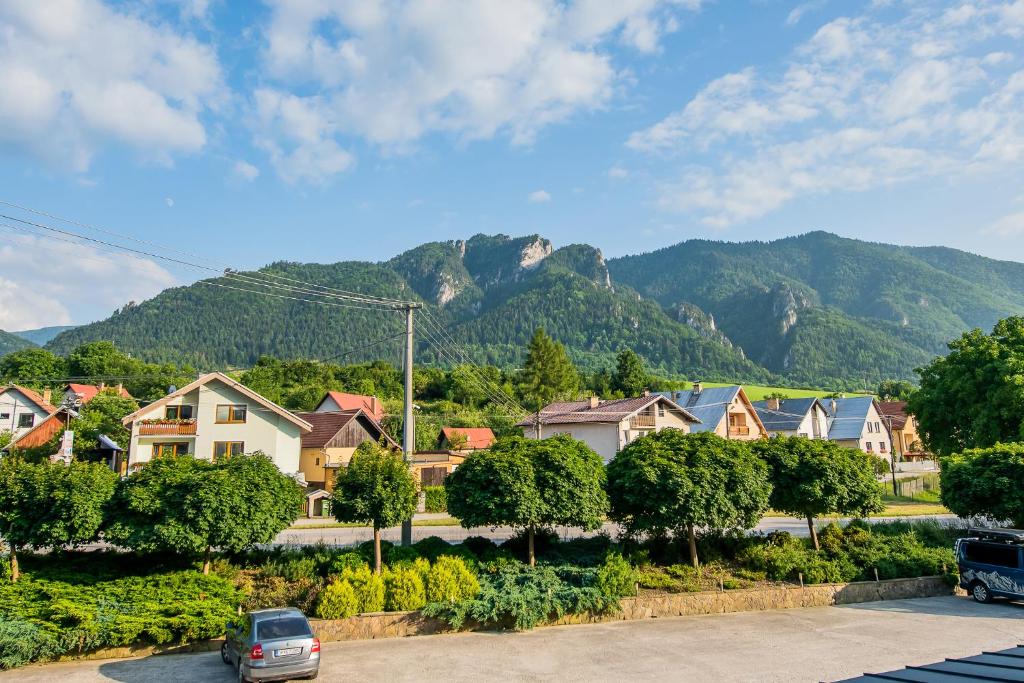 Nespecifikovaný výhled na hory nebo výhled na hory při pohledu z apartmánu