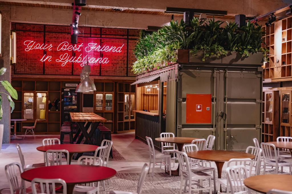 ONE66 Hotel - Resim 11