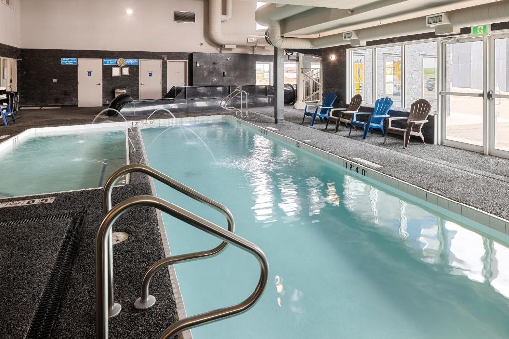 Home Inn & Suites Saskatoon South - Resim 18