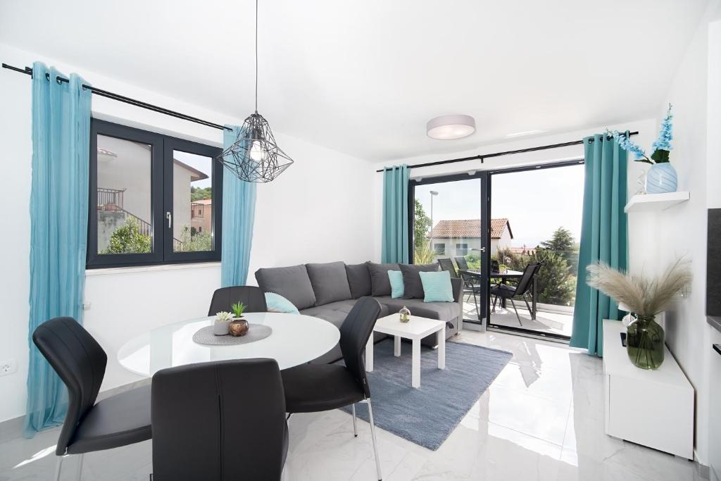 Villa Apartments Lela - Appartement Met Uitzicht Op Zee