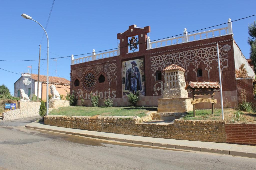 The building in which a vendégházakat is located