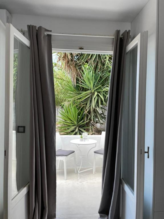 Zoumis Residence - 9