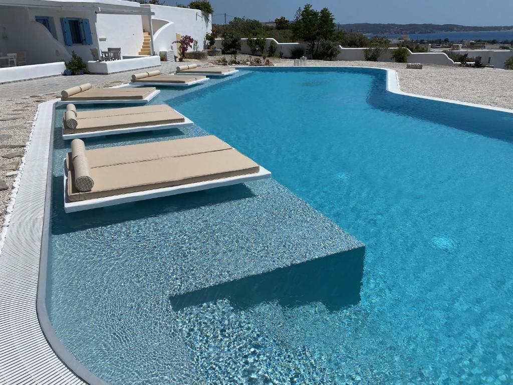 Bazén v ubytovaní Blu Suites and Studios alebo v jeho blízkosti