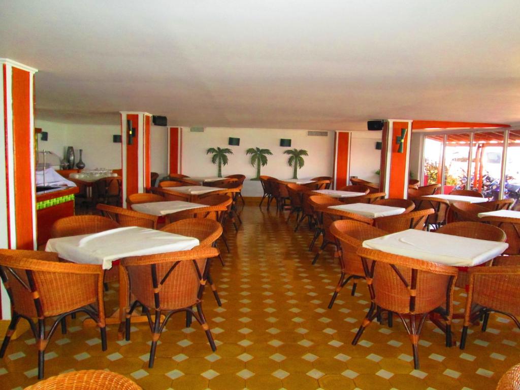 Posezení v ubytování Decameron San Luis - All Inclusive