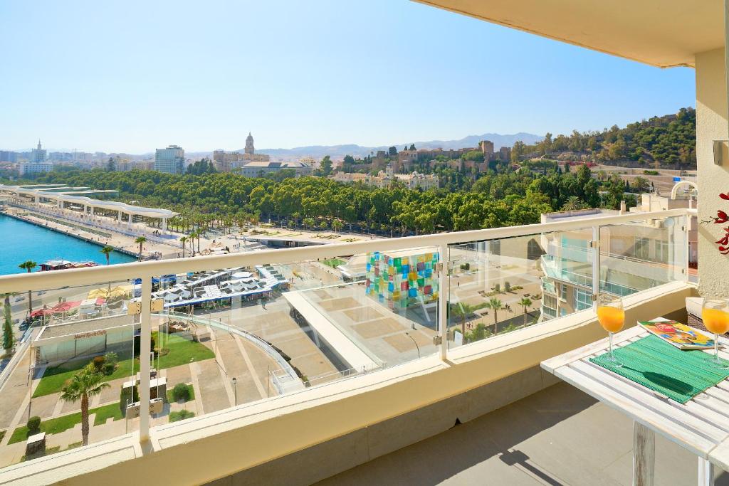 The swimming pool at or close to Malaga SunView