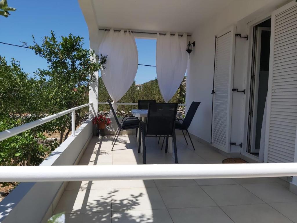 Fotografie z fotogalerie ubytování Apartman Dragica v destinaci Seget Vranjica