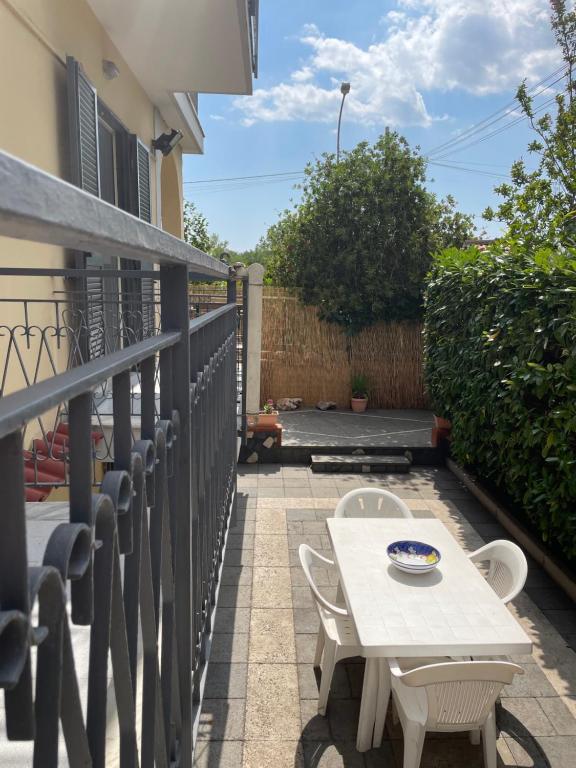 Balkón nebo terasa v ubytování Vesuvius garden