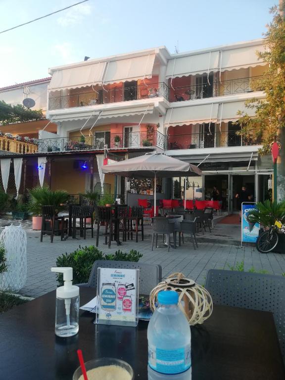 Restaurace v ubytování menidistudios