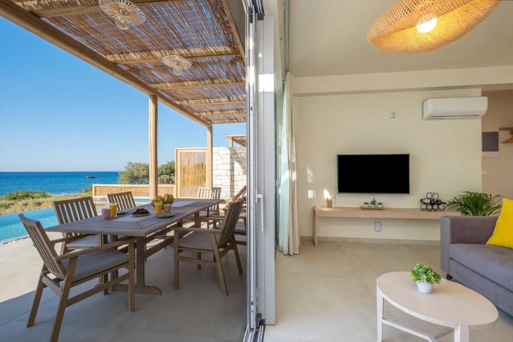 TV a/nebo společenská místnost v ubytování Salvia Luxury Collection Suites