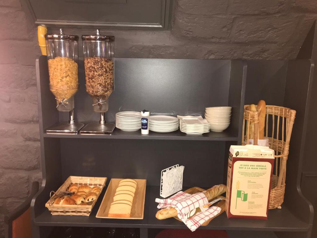 Hotel de Paris Montmartre - Resim 32