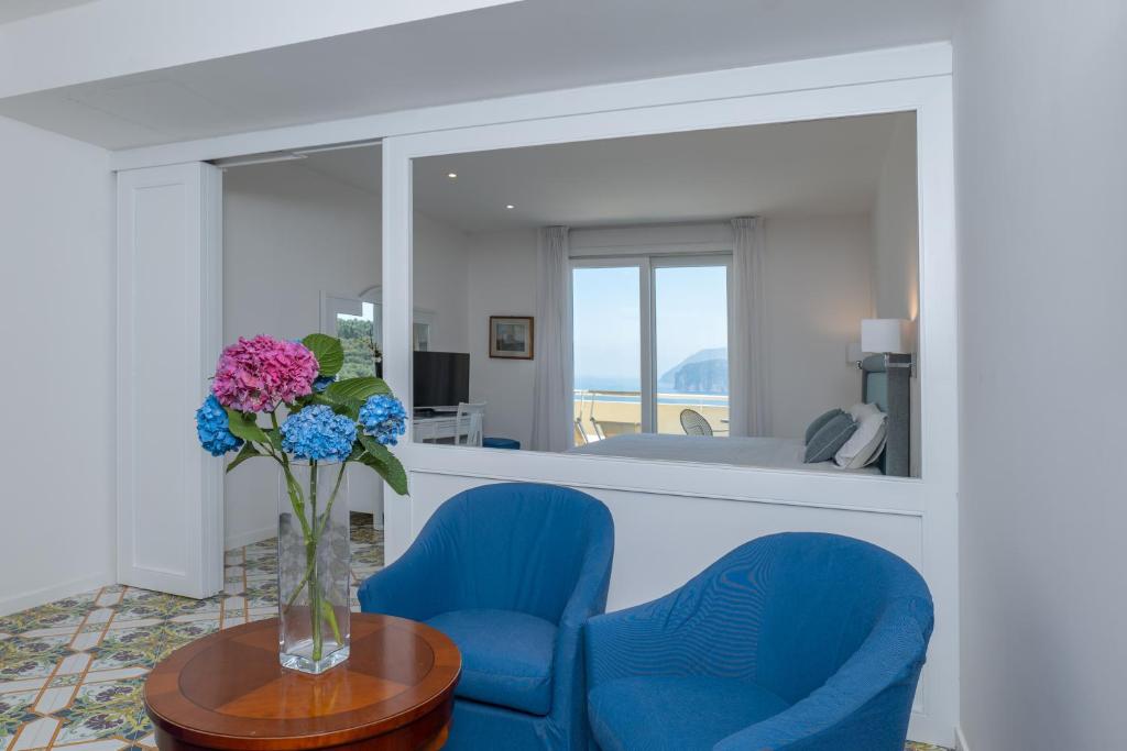 Posezení v ubytování Grand Hotel Vesuvio