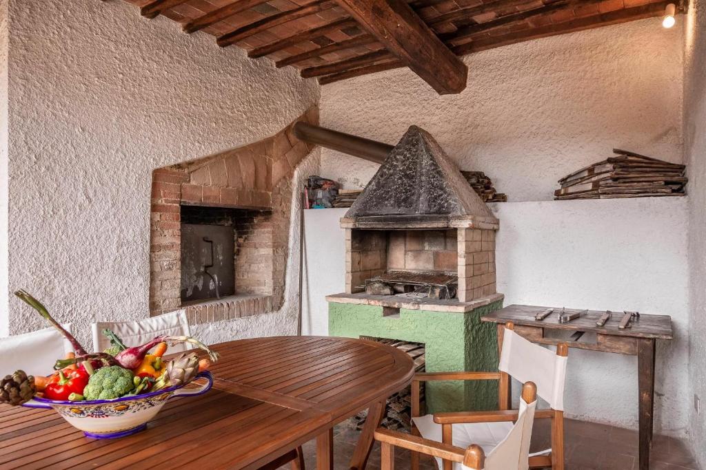 Kuchyňa alebo kuchynka v ubytovaní La Corte Di Campalli by Salogi Villas