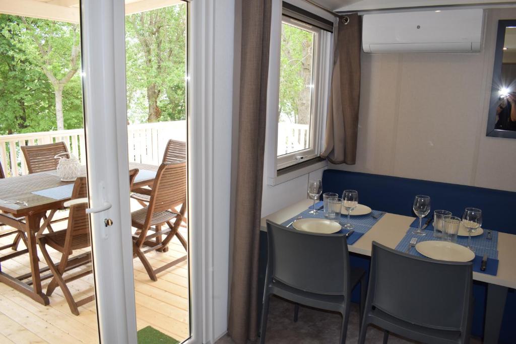 Fotografie z fotogalerie ubytování Camping Gabicce Monte v destinaci Gabicce Mare