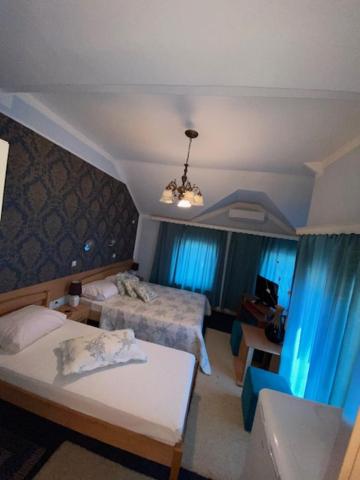 Motel Zoka - Triple Salle Standard