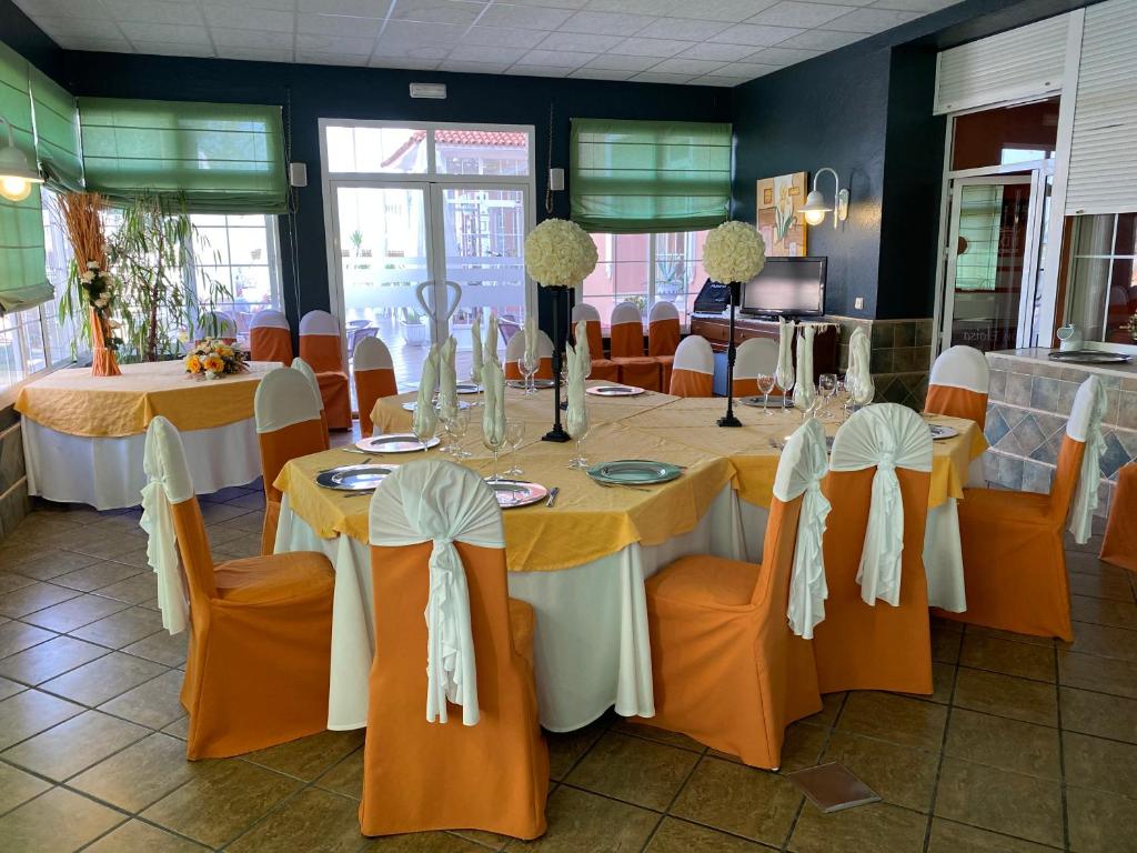 A restaurant or other place to eat at Hotel Don Juan