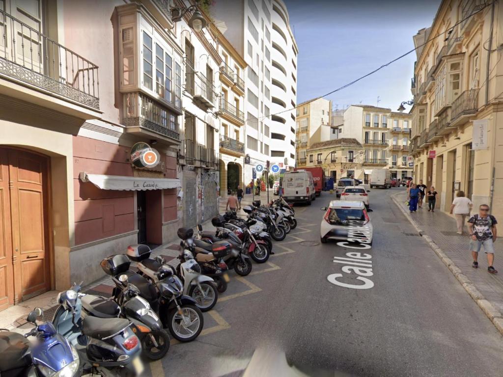 Holidays2Malaga Carreteria 97 Loft High Speed WIFI, Málaga ...