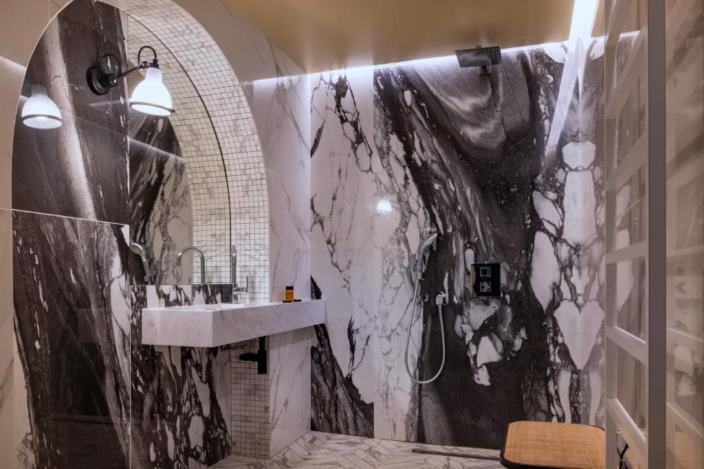 Hôtel De La Paix - Resim 3