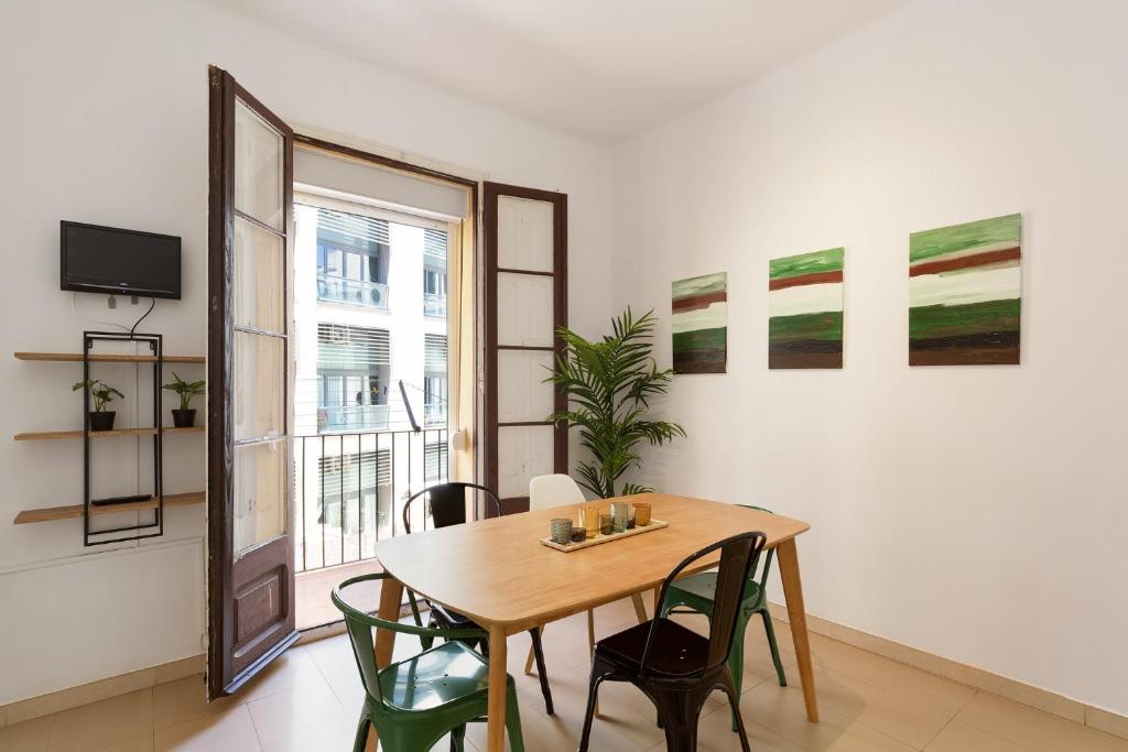 A television and/or entertainment centre at Stay U-nique Apartments Mistral