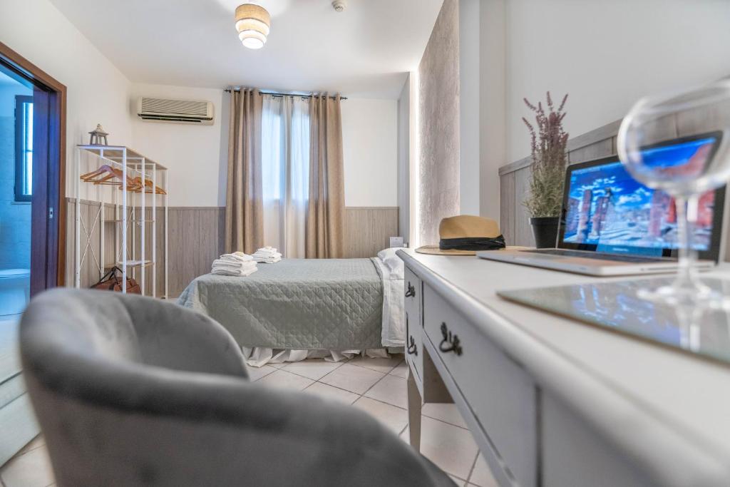 Villa Rocla guest house Pompei - Habitación Triple Con Vistas Al Jardín