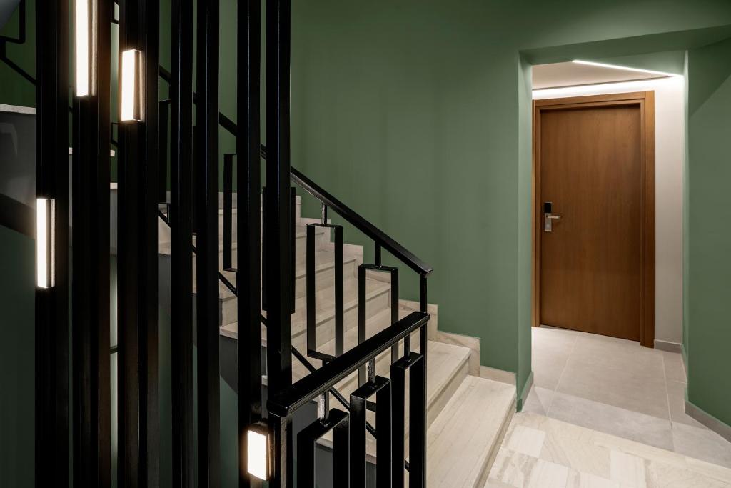 Bob W Akadimia Athens - Resim 12