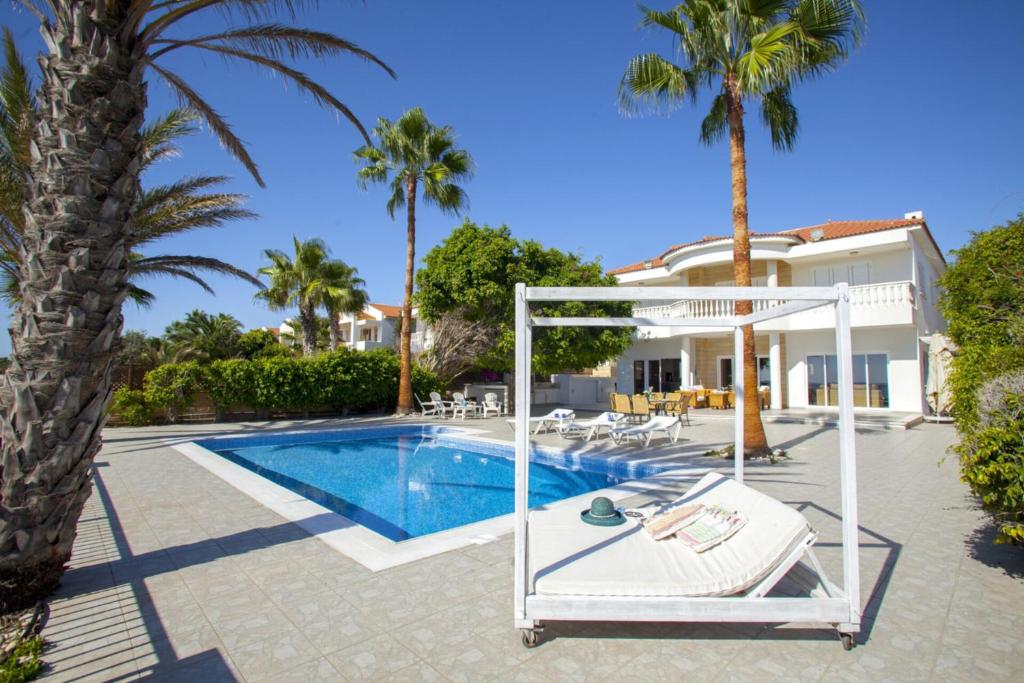 Imagine Your Family Renting This Luxury Beachfront Villa, Larnaca Villa 1399