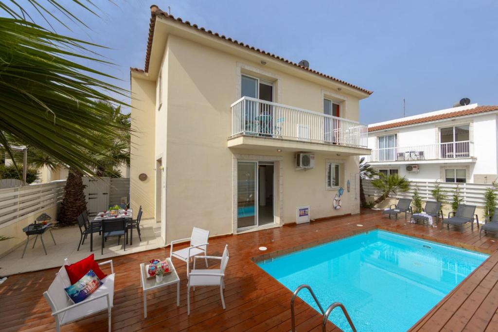 You and Your Family will Love this 5 Star Villa with Private Pool, Protaras Villa 1458
