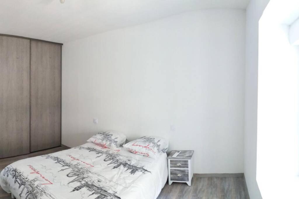 Postel nebo postele na pokoji v ubytování Villa complète au calme avec vue imprenable