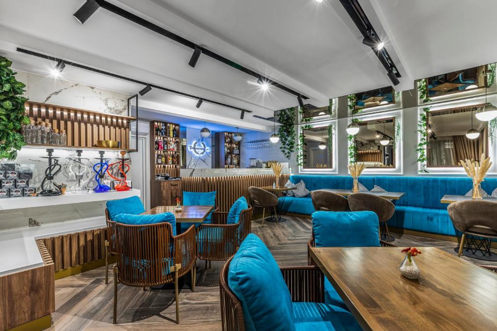 Posezení v ubytování Dekaderon Lux Apartments
