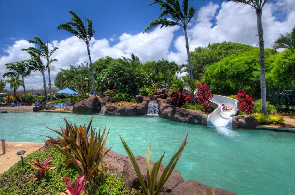 Bazén v ubytování Kiahuna Plantation 96, Poipu Beach, Club Membership, Part Ocean View, Kids Toys nebo v jeho okolí
